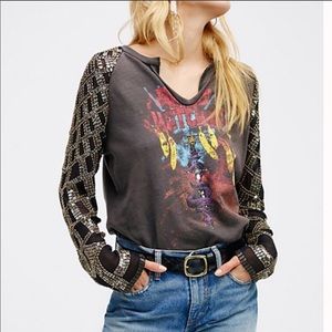 IN SEARCH OF FREE PEOPLE TOP